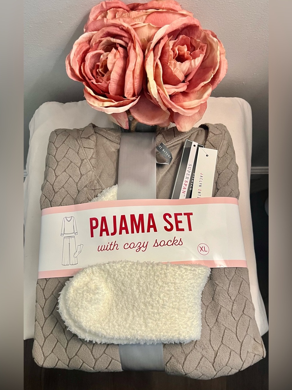JACLYN INTIMATES NWT 3-Piece Plush Pajamas Set With Stretch Taupe/White. Size XL - Picture 5 of 8